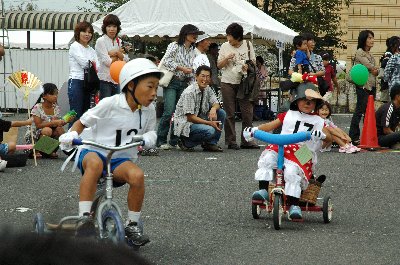 三輪車レース