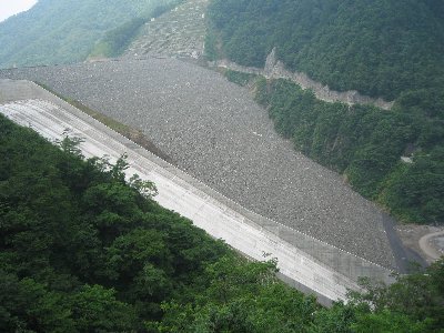 徳山ダム