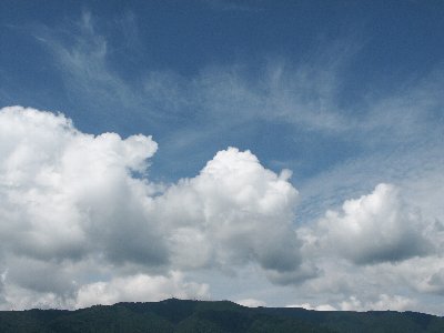 夏雲