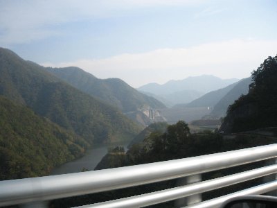 橋の上から